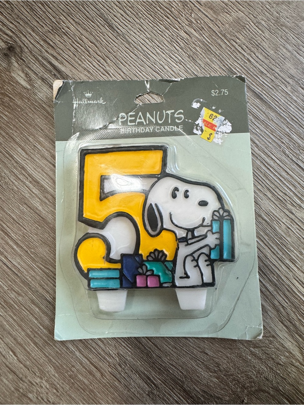 Hallmark Peanuts Snoopy Birthday Candle Number 5